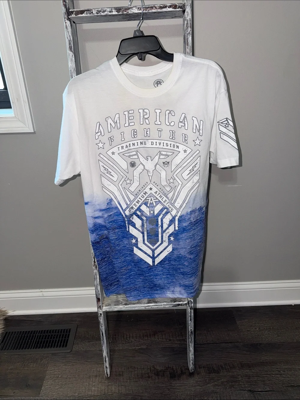 American Fighter White and Blue Graphic Short Sleeve Tee - Picture 3 of 4